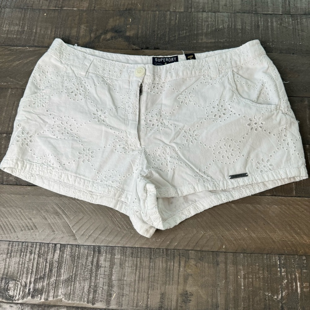 Superdry Women's Broderie Chino White Shorts Style - G71000NQ Size 8 Eyelet